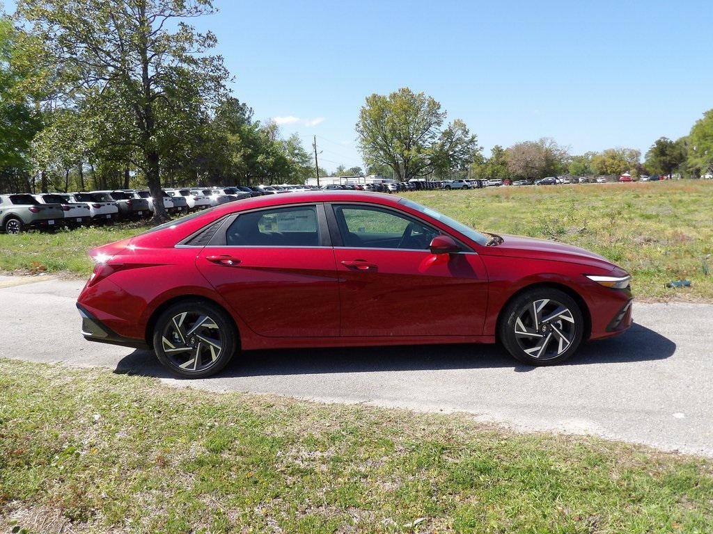 new 2025 Hyundai Elantra car, priced at $27,016