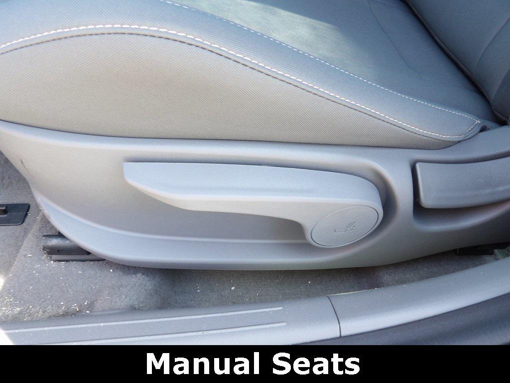 new 2025 Hyundai Elantra car, priced at $27,016