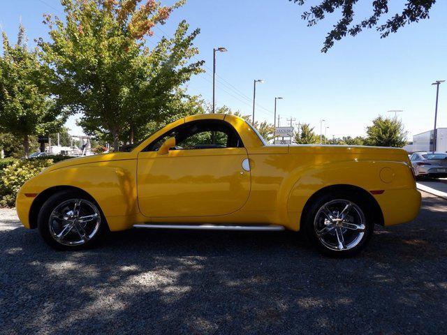 used 2005 Chevrolet SSR car, priced at $27,900