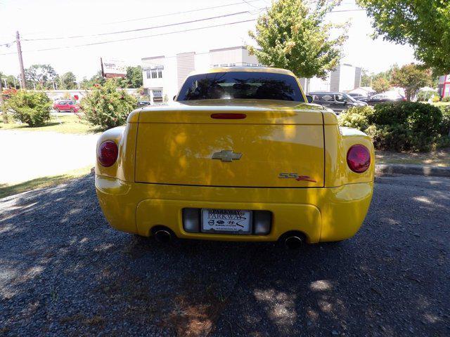 used 2005 Chevrolet SSR car, priced at $27,900