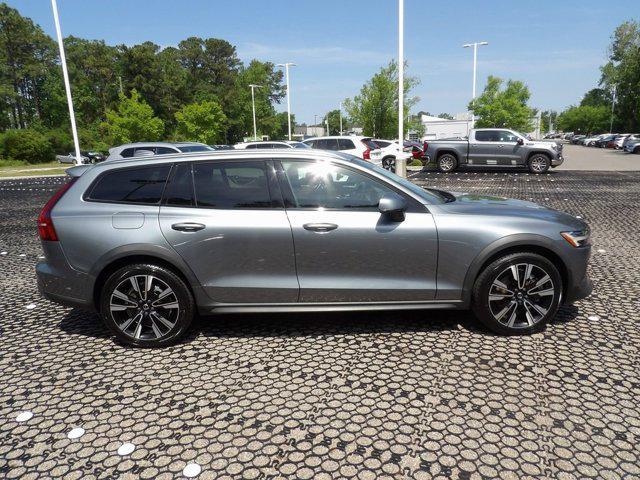 used 2020 Volvo V60 Cross Country car, priced at $28,990