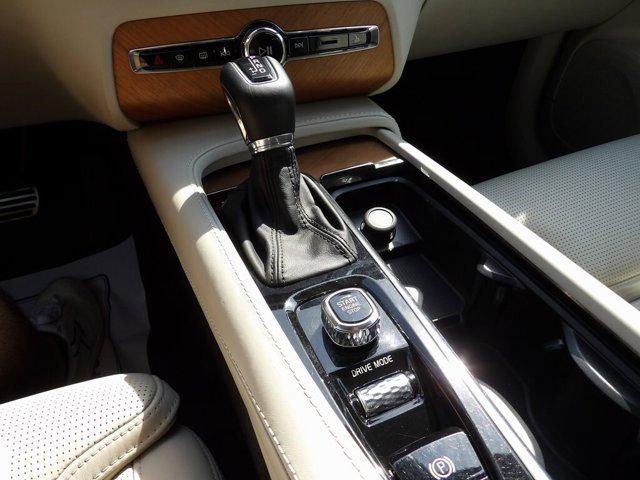 used 2020 Volvo XC90 car, priced at $35,991