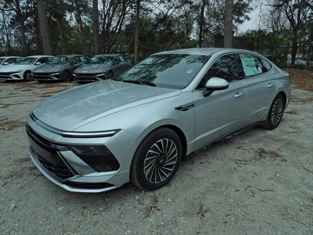 new 2025 Hyundai Sonata Hybrid car, priced at $32,390