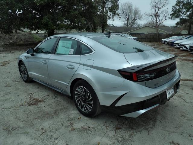 new 2025 Hyundai Sonata Hybrid car, priced at $32,390
