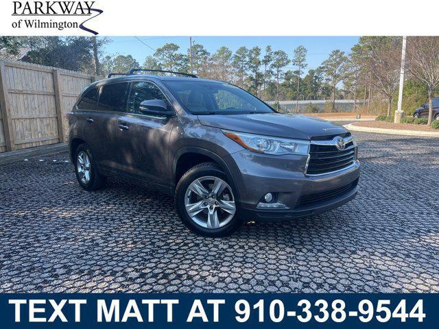 used 2015 Toyota Highlander car, priced at $16,885