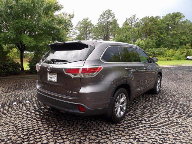 used 2015 Toyota Highlander car, priced at $18,996