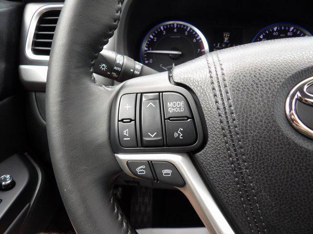 used 2015 Toyota Highlander car, priced at $18,996