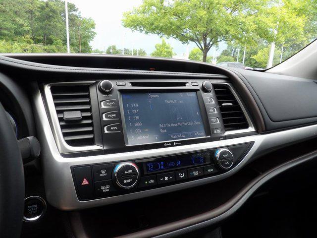 used 2015 Toyota Highlander car, priced at $18,996