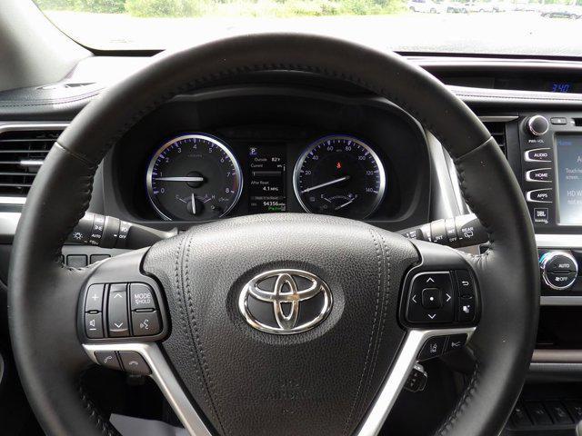 used 2018 Toyota Highlander car, priced at $25,998