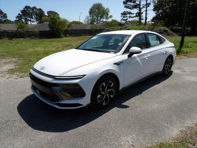 new 2025 Hyundai Sonata car, priced at $30,185
