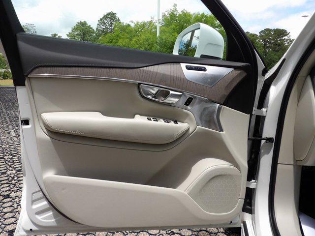 used 2021 Volvo XC90 car, priced at $36,998