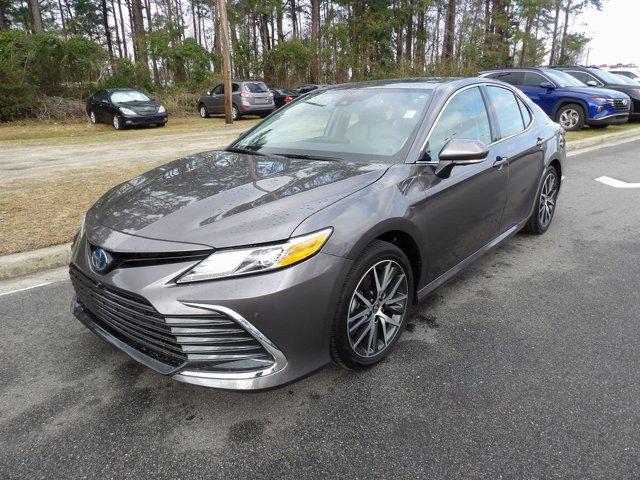 used 2024 Toyota Camry Hybrid car, priced at $31,990