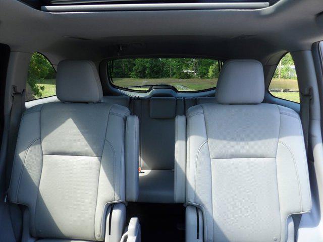 used 2016 Toyota Highlander car, priced at $21,330