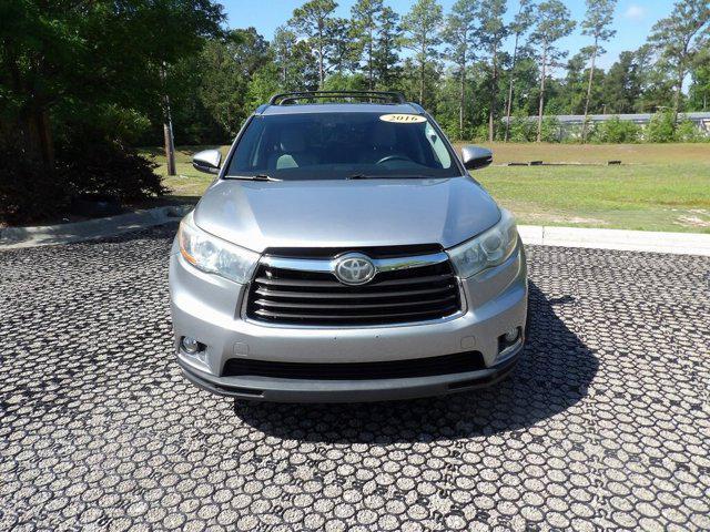 used 2016 Toyota Highlander car, priced at $21,330