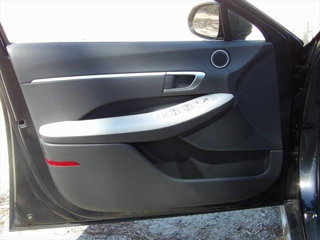 new 2025 Hyundai Sonata Hybrid car, priced at $32,705