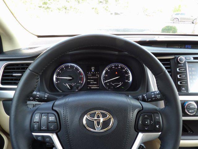 used 2016 Toyota Highlander car, priced at $19,440