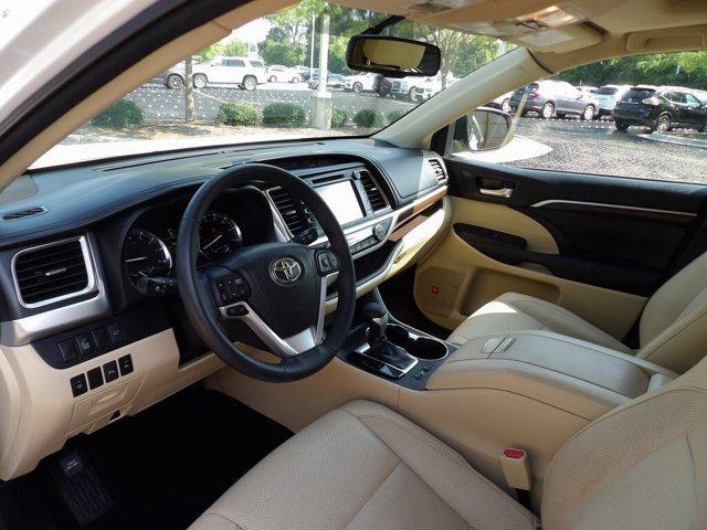 used 2016 Toyota Highlander car, priced at $19,440