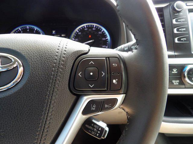 used 2019 Toyota Highlander car, priced at $24,569