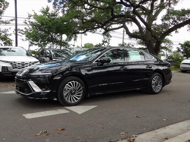 new 2024 Hyundai Sonata Hybrid car, priced at $31,895