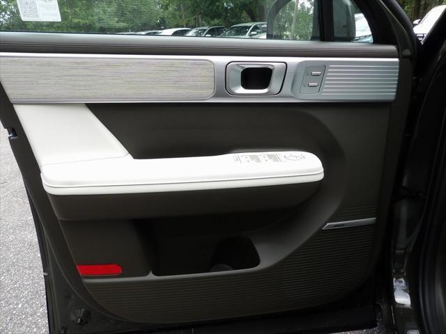 new 2025 Hyundai Santa Fe car, priced at $48,715