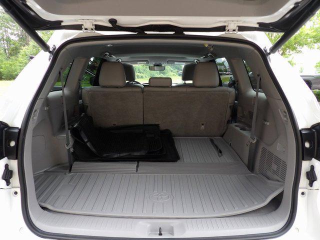 used 2018 Toyota Highlander car, priced at $19,660