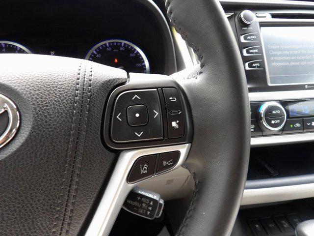 used 2018 Toyota Highlander car, priced at $19,660