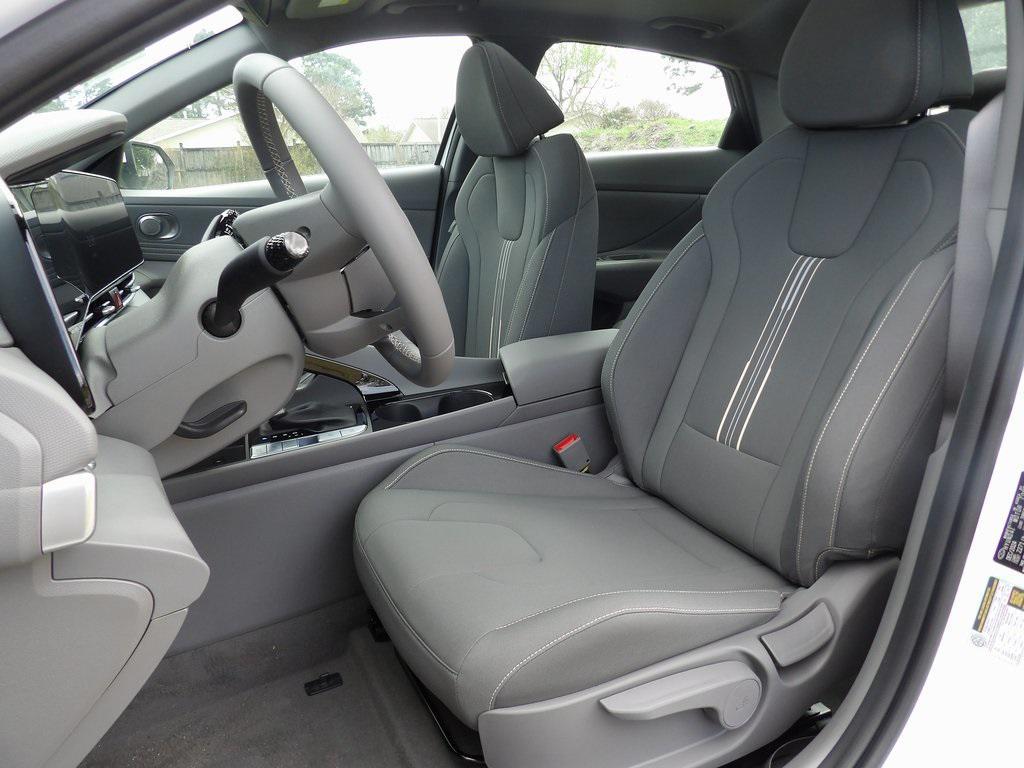 new 2025 Hyundai Elantra car, priced at $26,983