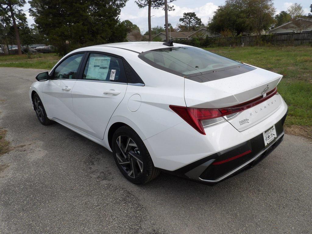 new 2025 Hyundai Elantra car, priced at $26,983