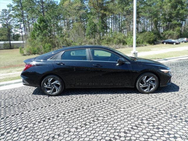 new 2025 Hyundai Elantra car, priced at $27,240
