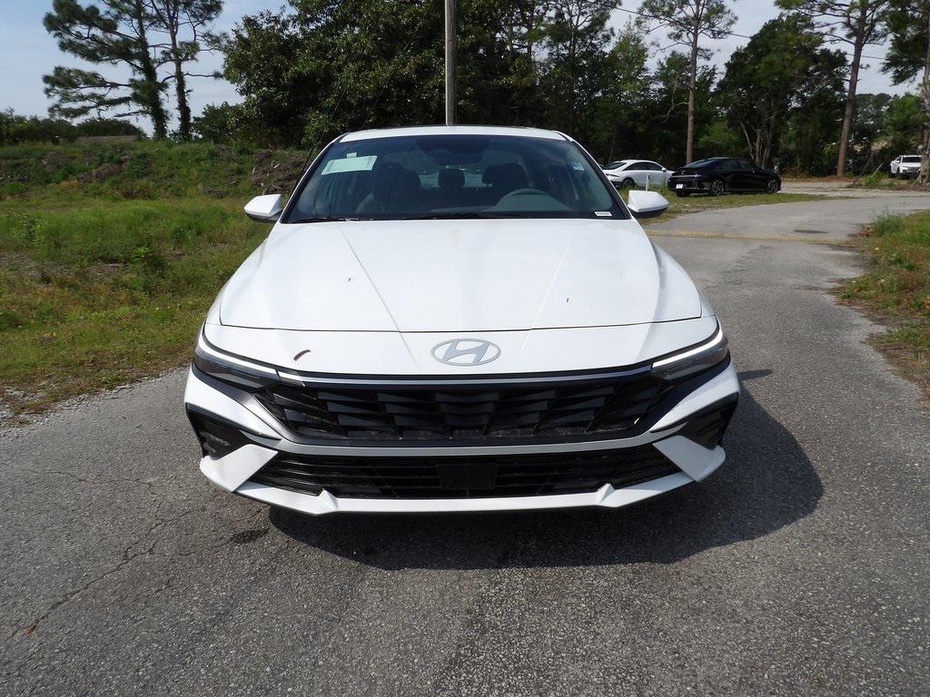 new 2025 Hyundai Elantra car, priced at $27,090