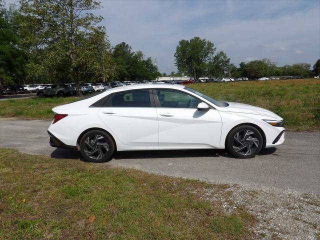 new 2025 Hyundai Elantra car, priced at $28,065