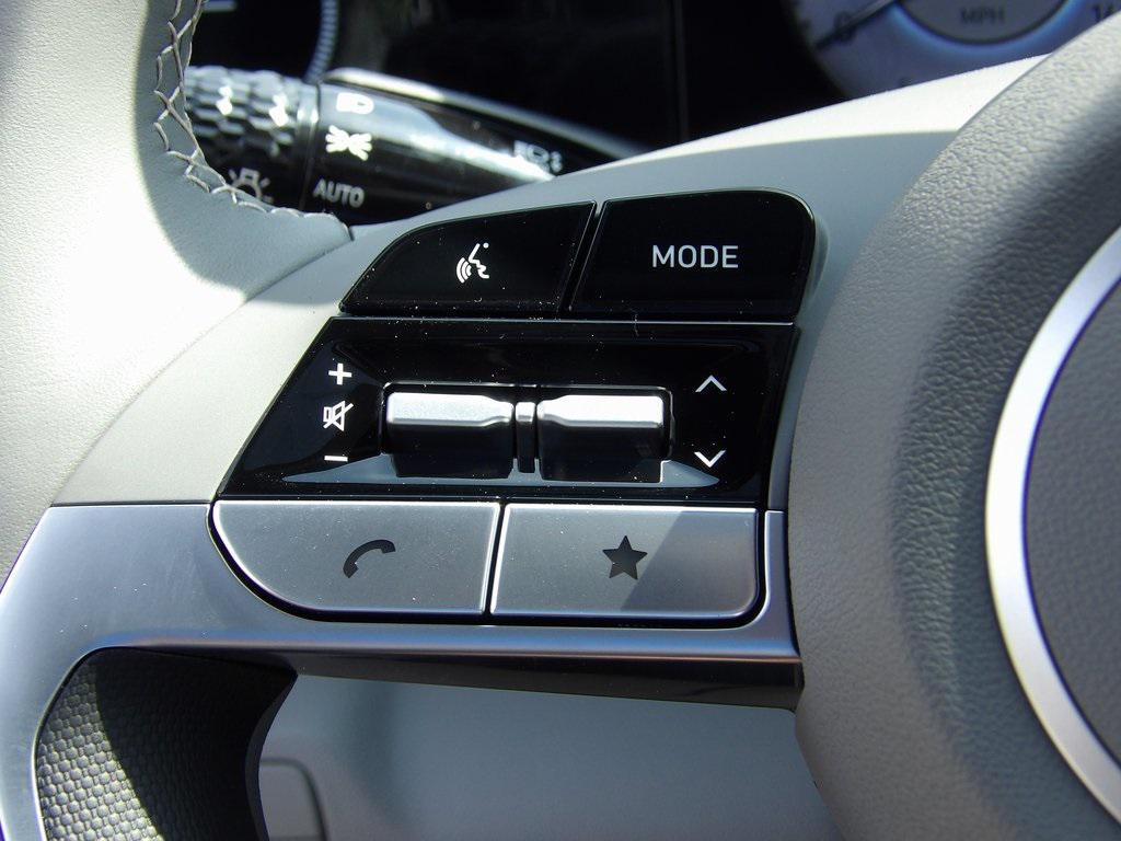 new 2025 Hyundai Elantra car, priced at $27,090