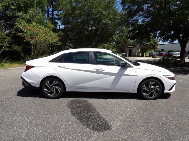 new 2025 Hyundai Elantra car, priced at $24,540