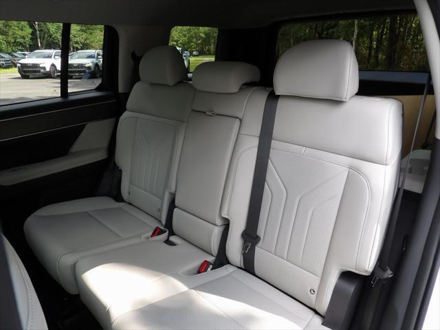 new 2025 Hyundai Santa Fe car, priced at $39,871