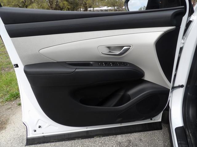 new 2025 Hyundai TUCSON Hybrid car, priced at $38,780