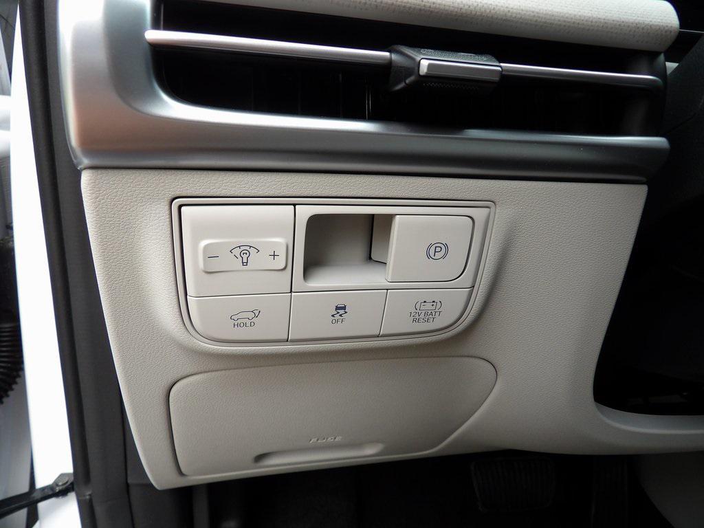 new 2025 Hyundai TUCSON Hybrid car, priced at $37,617