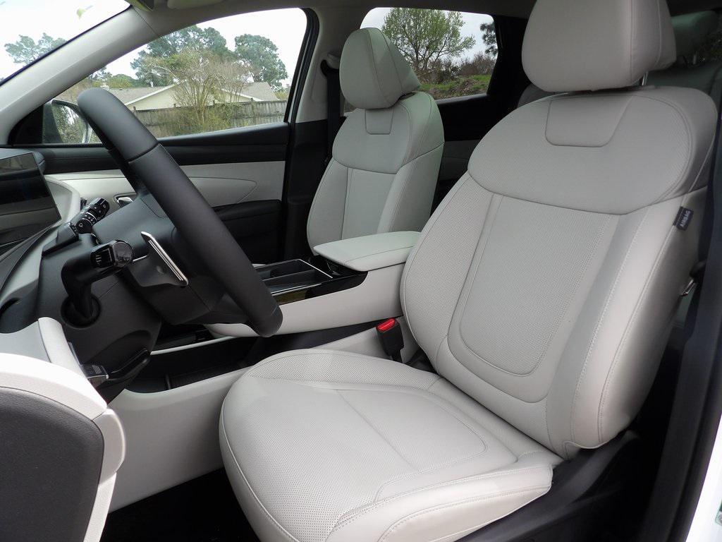 new 2025 Hyundai TUCSON Hybrid car, priced at $37,617