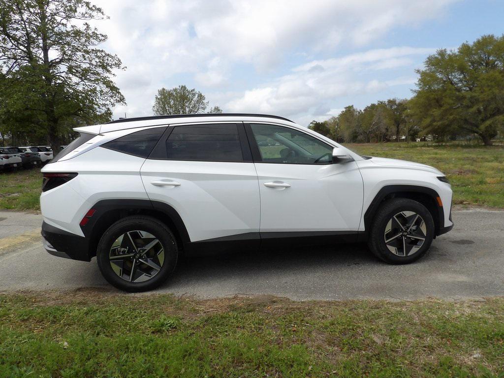 new 2025 Hyundai TUCSON Hybrid car, priced at $37,617