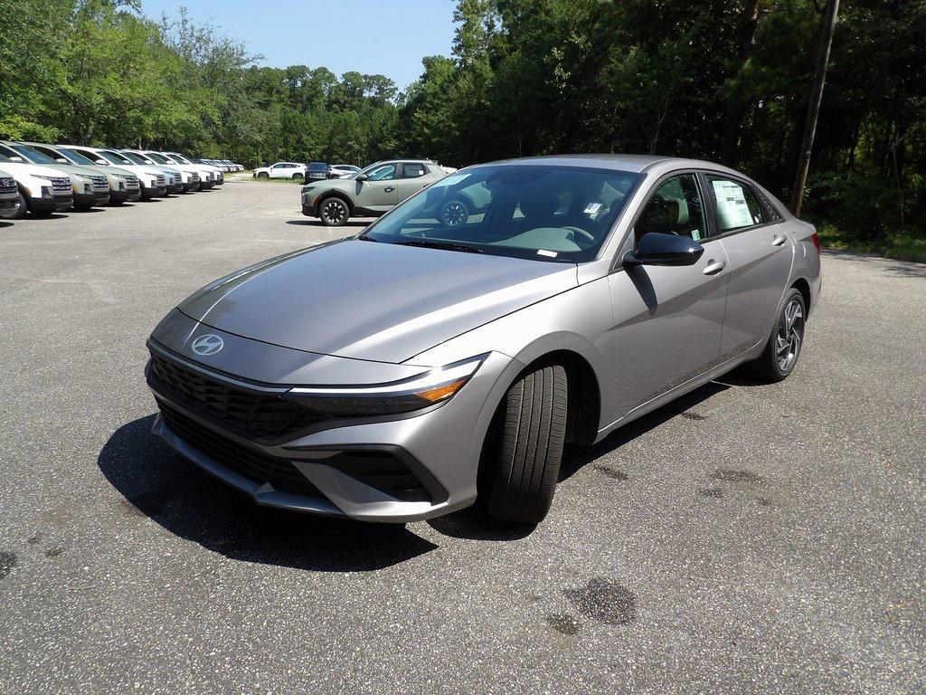 new 2025 Hyundai Elantra car, priced at $29,055