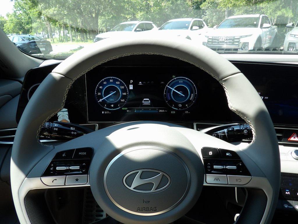 new 2025 Hyundai Elantra car, priced at $29,055