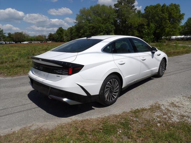 new 2025 Hyundai Sonata Hybrid car, priced at $33,580