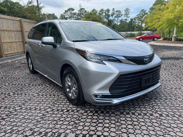 used 2022 Toyota Sienna car, priced at $38,015