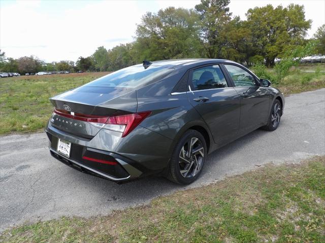 new 2025 Hyundai Elantra car, priced at $27,460