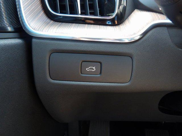 used 2023 Volvo XC60 car, priced at $38,998