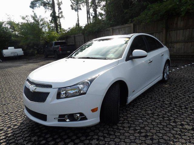 used 2014 Chevrolet Cruze car, priced at $9,400