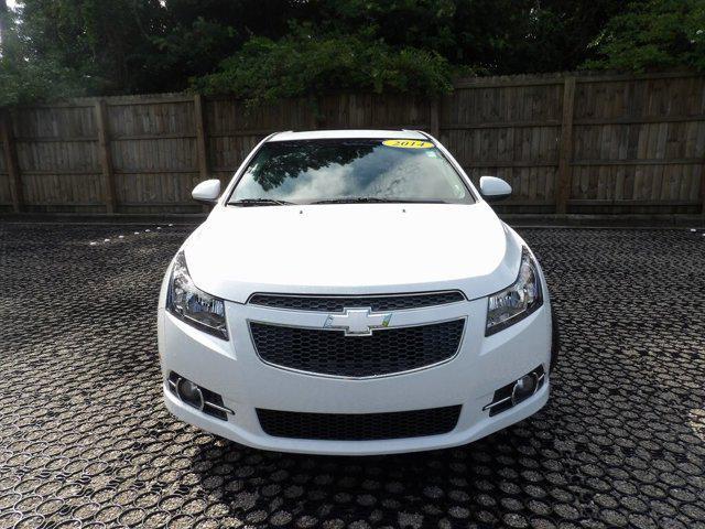 used 2014 Chevrolet Cruze car, priced at $9,400