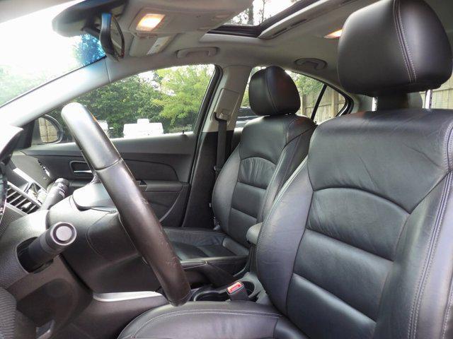 used 2014 Chevrolet Cruze car, priced at $9,400