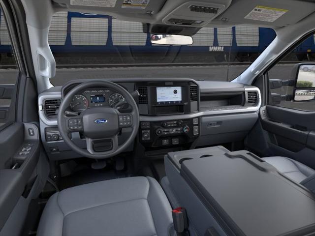 new 2025 Ford F-250 car