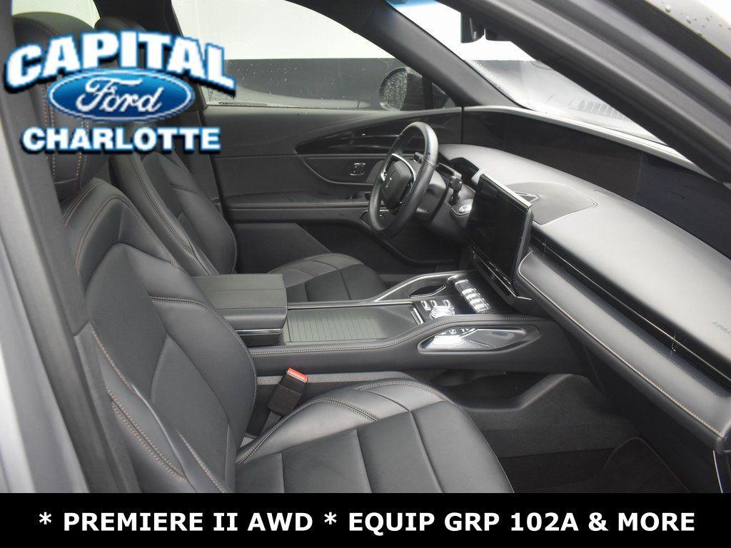 used 2024 Lincoln Nautilus car, priced at $43,999