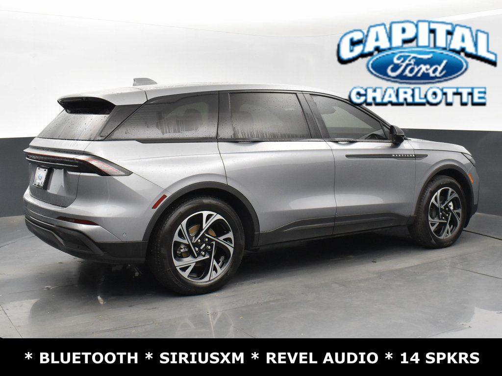 used 2024 Lincoln Nautilus car, priced at $43,999